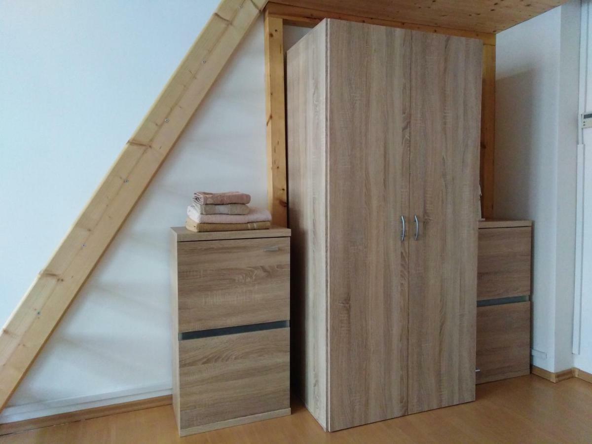Studio Husitska 114/74 Prague Luaran gambar